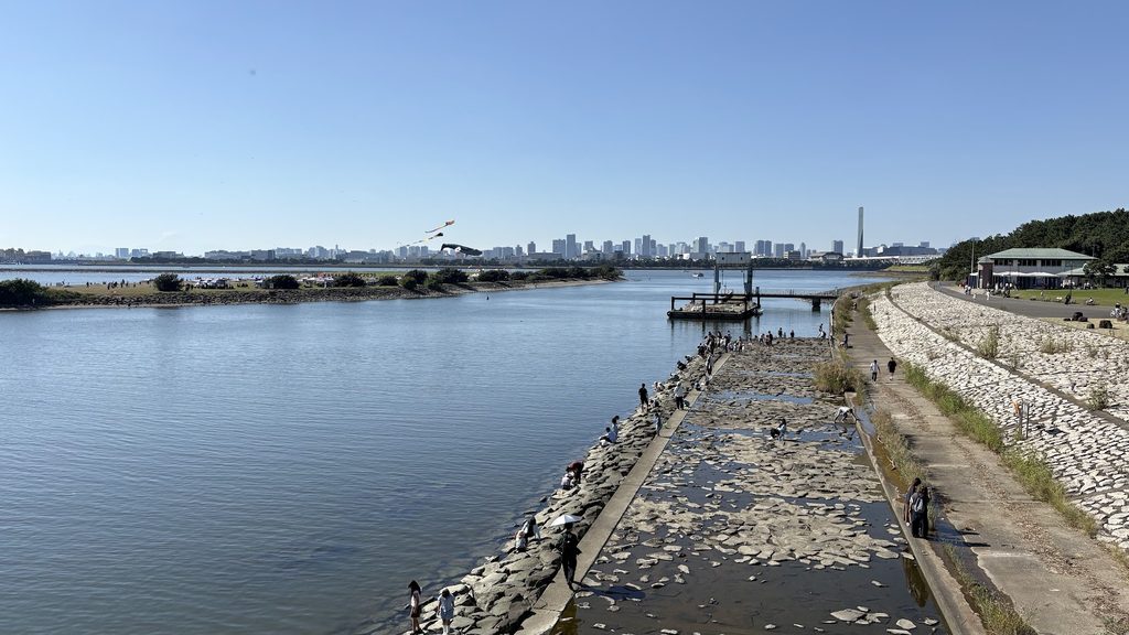 葛西臨海公園の西側の岩場の様子